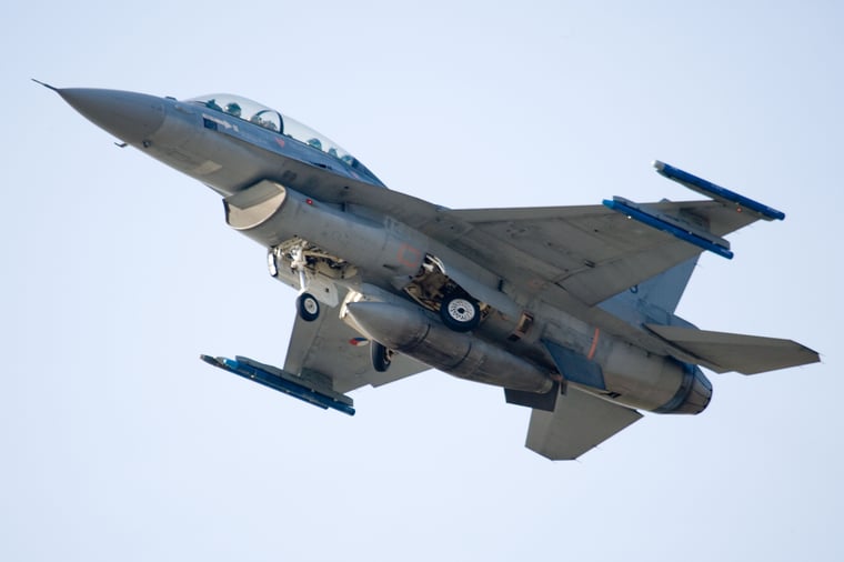 f-16